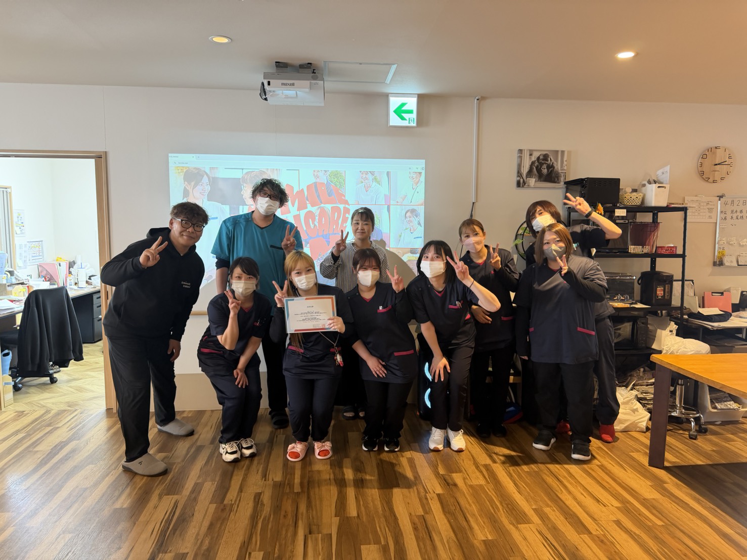 3SMILEのチーム集合写真・表彰の様子